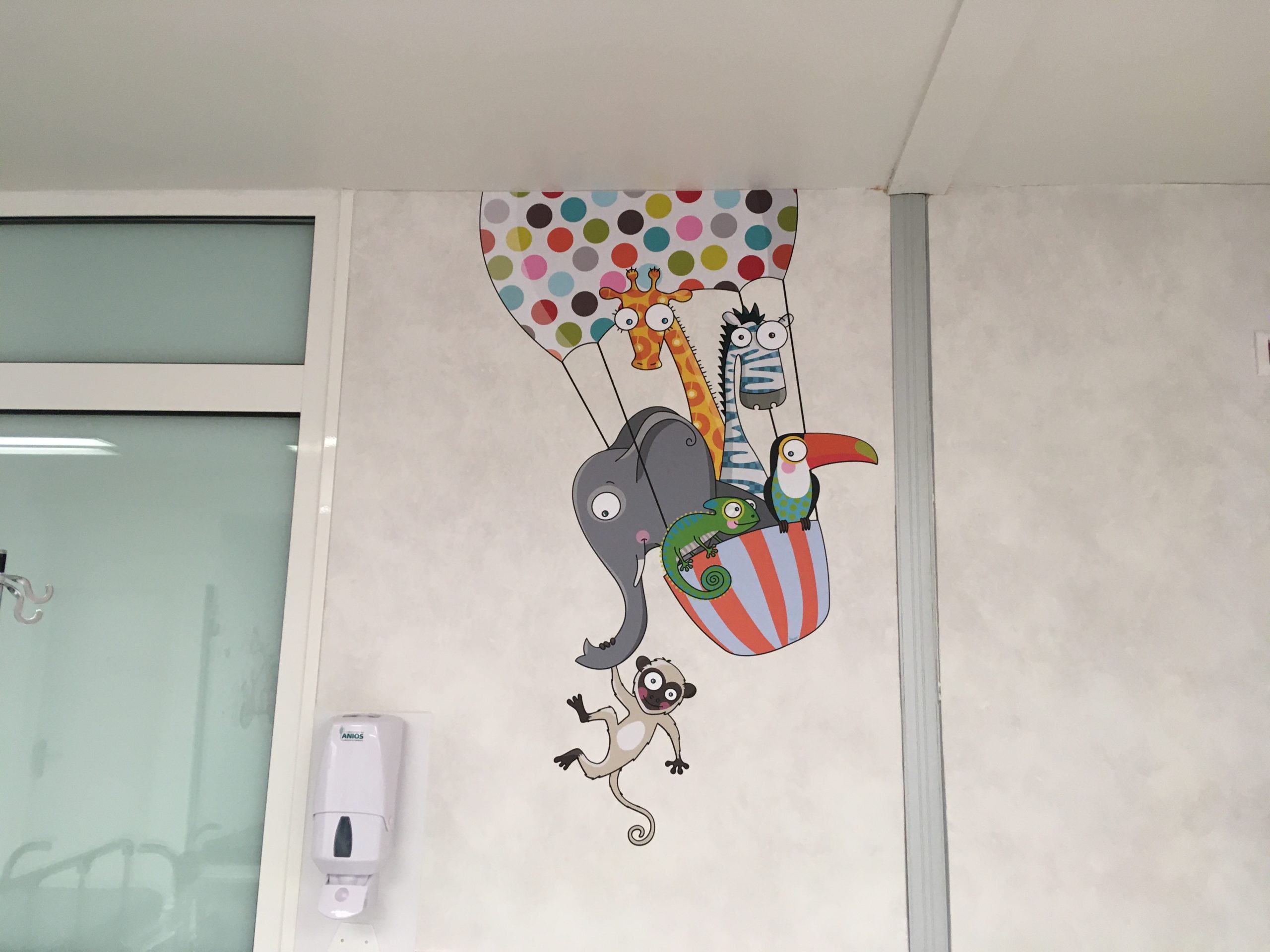 Puis en SSPI un secteur dédié à la pédiatrie a été décoré